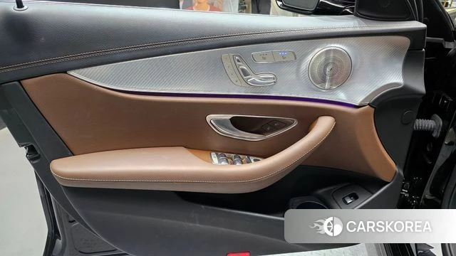Mercedes-Benz E-Class W213 id 4283421 из Кореи 16