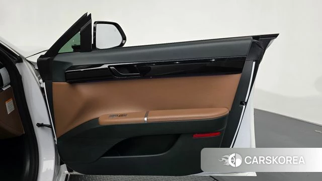 Hyundai Grandeur Hybrid (GN7) id 4691825 из Кореи 16