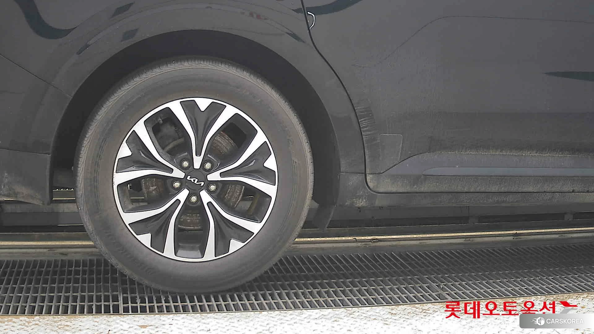 Kia Carnival id 4498434 из Кореи 16