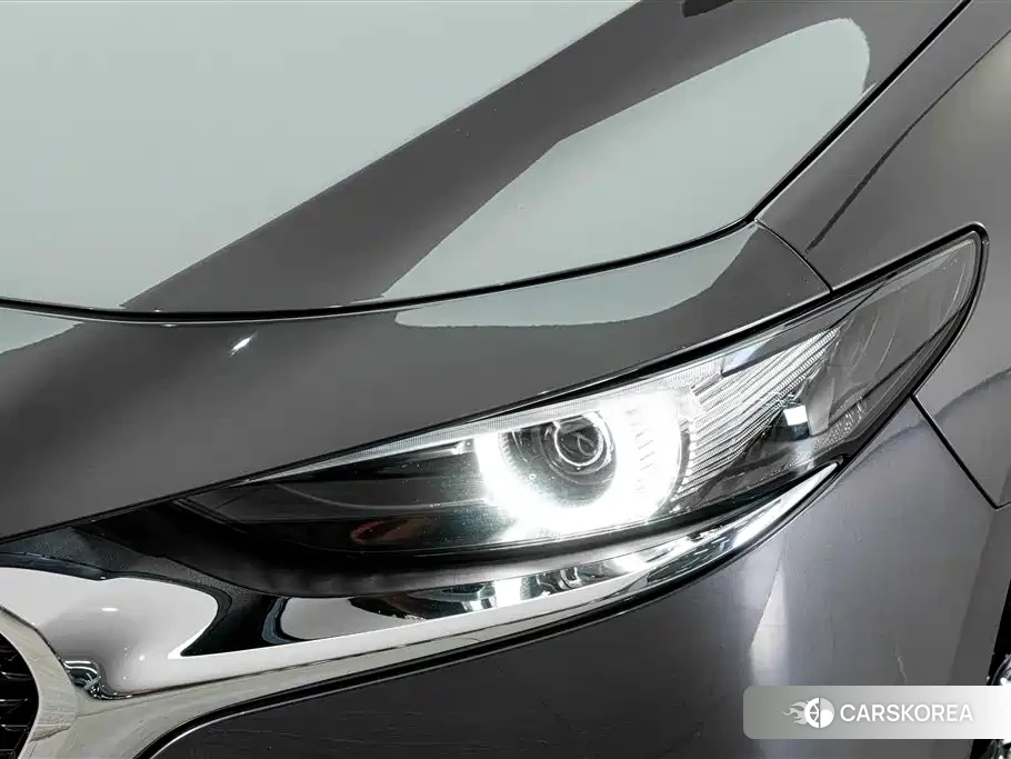 Mazda 3 id 4686271 из Китая 16