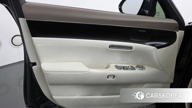 Genesis G90 (RS4) id 4729709 из Кореи 16