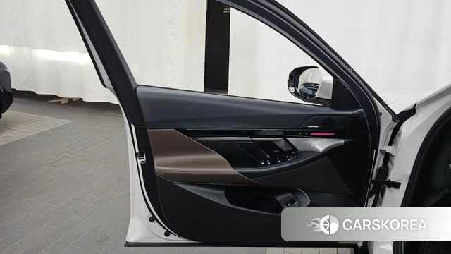 BMW 5 Series (G60) id 4783254 из Кореи 16