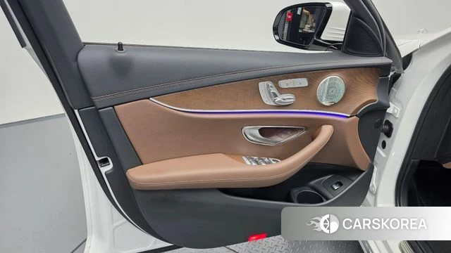 Mercedes-Benz E-Class W213 id 4591228 из Кореи 15