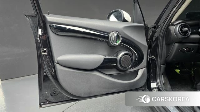 Mini Cooper id 4397957 из Кореи 16