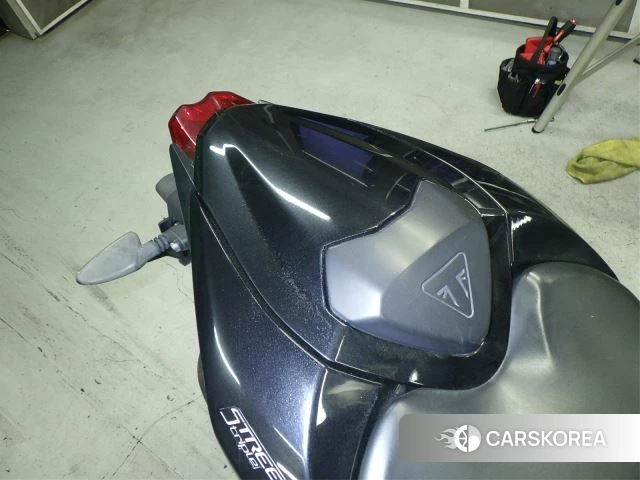 Triumph SPEED TRIPLE id 3946642 из Японии 16