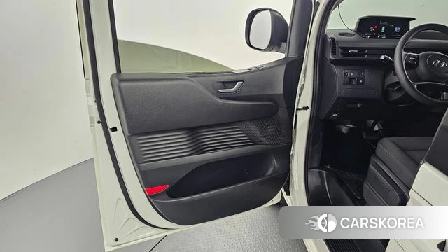 Hyundai Staria id 4355700 из Кореи 16