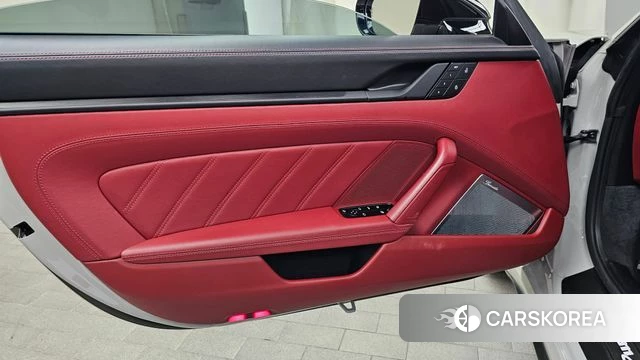 Porsche 911(992) id 4585662 из Кореи 16