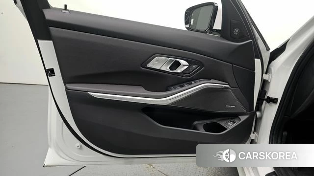 BMW 3 Series (G20) id 4222438 из Кореи 16
