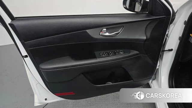 Kia Come New K3 id 4614725 из Кореи 16