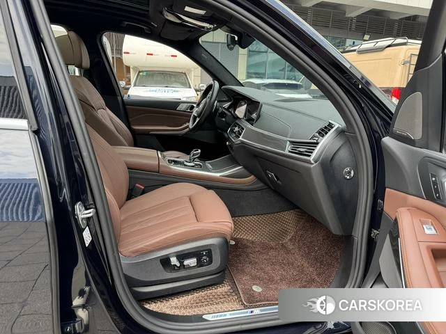 BMW X7 id 4217518 из Китая 16
