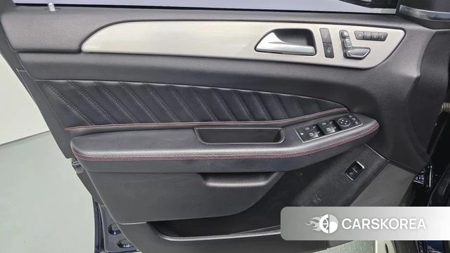 Mercedes-Benz GLE - Class W166 id 4372063 из Кореи 16