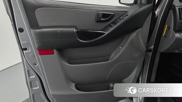 Hyundai The New Grand Starex id 4694182 из Кореи 16