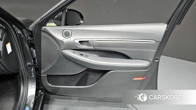 Hyundai Sonata D Edge Hybrid (DN8) id 4941032 из Кореи 16