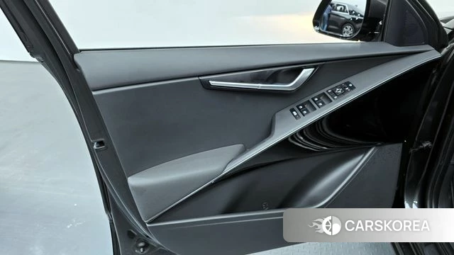 Kia Di Ol Nu Niro id 4229686 из Кореи 16