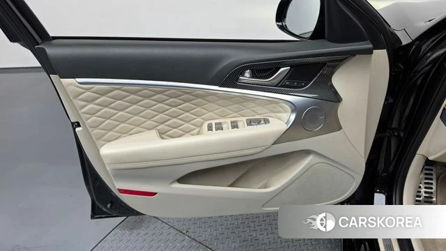 Genesis G70 id 4693804 из Кореи 16