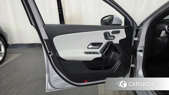Mercedes-Benz A-Class W177 id 4525422 из Кореи 16