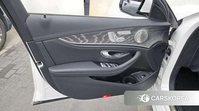 Mercedes-Benz E-Class W213 id 4619551 из Кореи 16