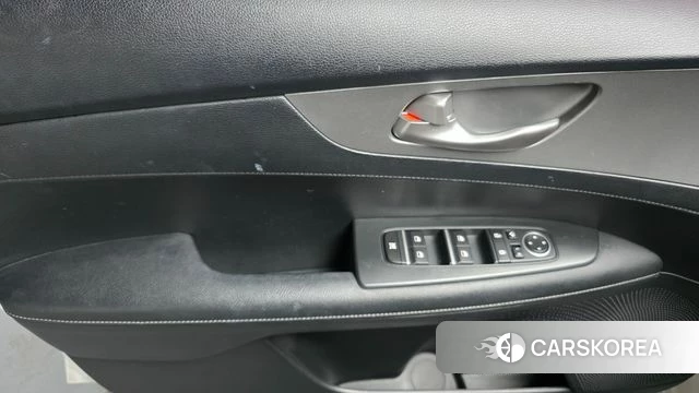 Kia Come New K3 id 4642309 из Кореи 16