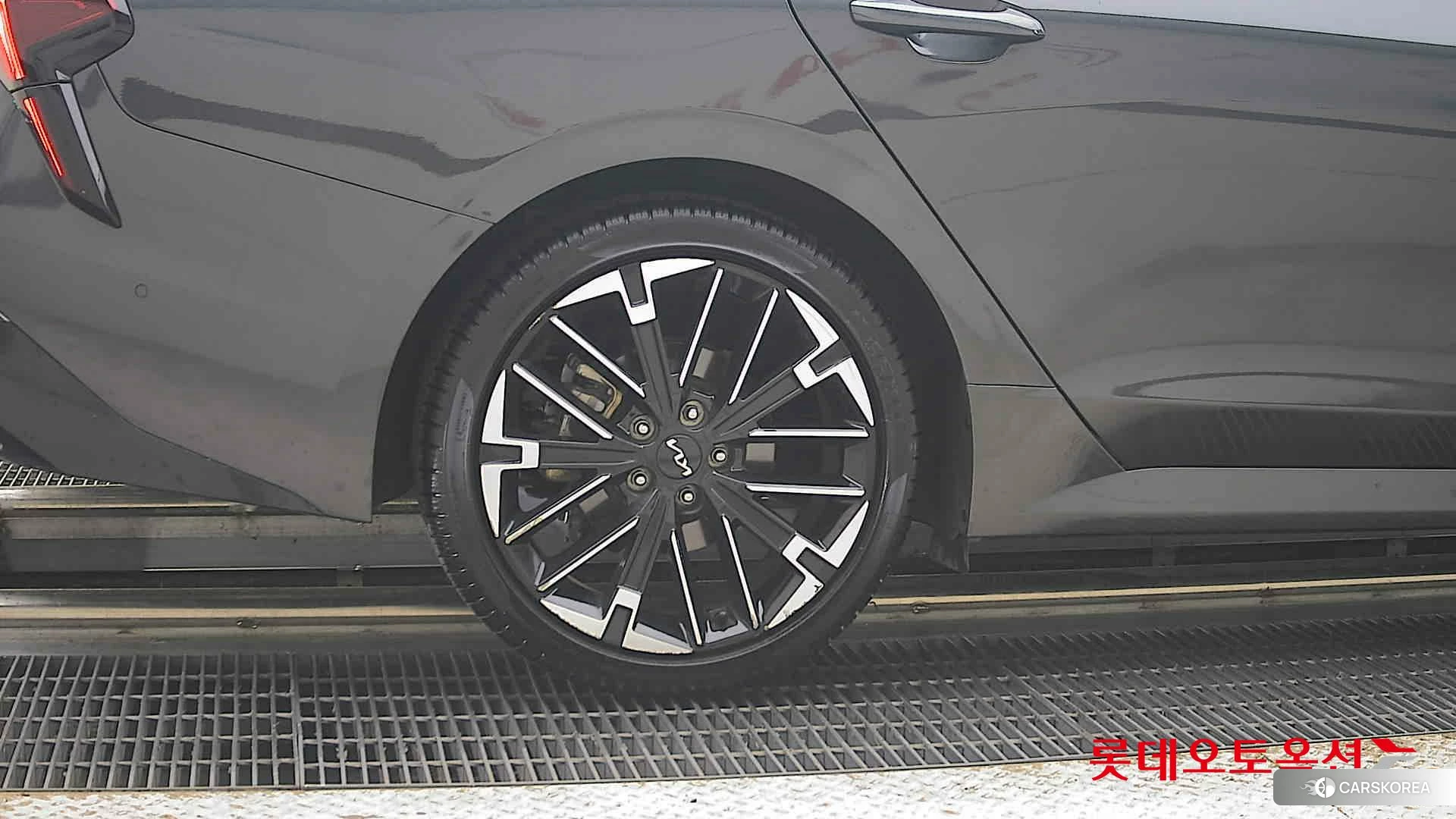 Kia K5 id 4902366 из Кореи 16