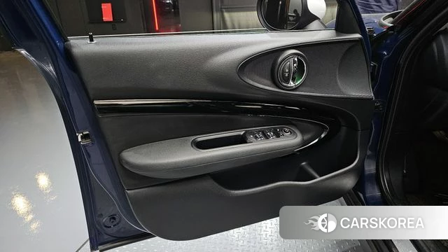 Mini Cooper Clubman id 4285775 из Кореи 16