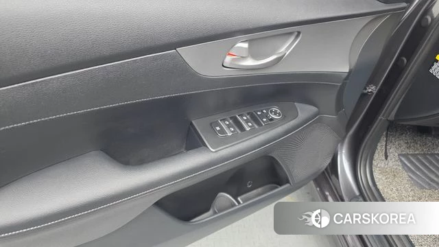 Kia Come New K3 id 4196028 из Кореи 16