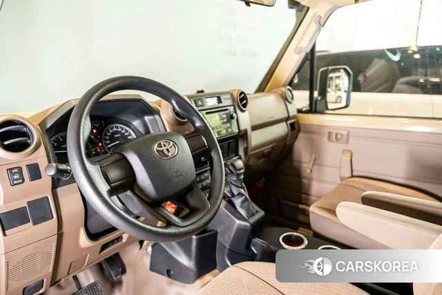 Toyota Land Cruiser 70 Series id 4254552 из Китая 16