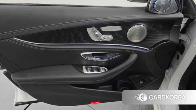 Mercedes-Benz E-Class W213 id 4556894 из Кореи 16