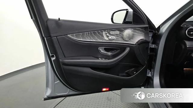 Mercedes-Benz E-Class W213 id 4893862 из Кореи 16