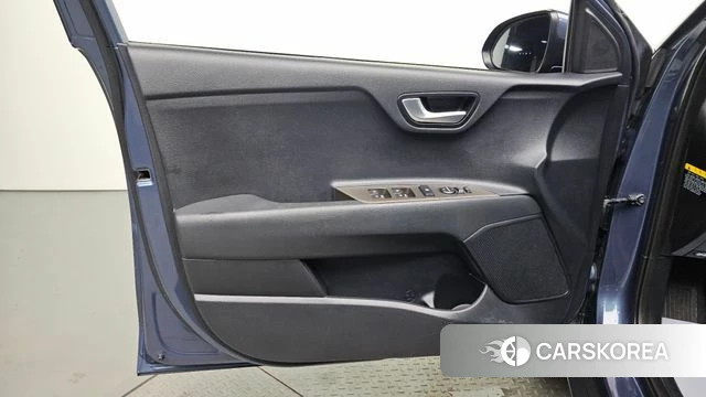 Kia Stonic id 4873509 из Кореи 16