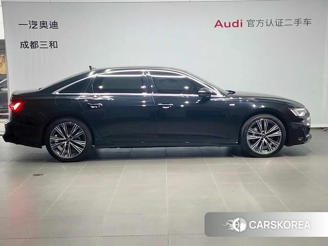 Audi A6L id 4216945 из Китая 16