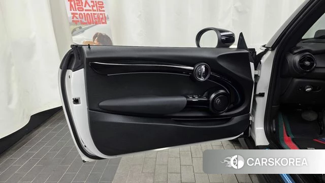 Mini Cooper S Convertible id 4701377 из Кореи 16