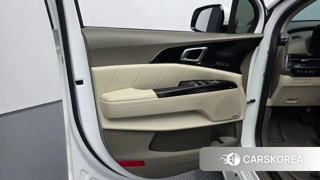 Kia Carnival 4th generation id 4550683 из Кореи 16
