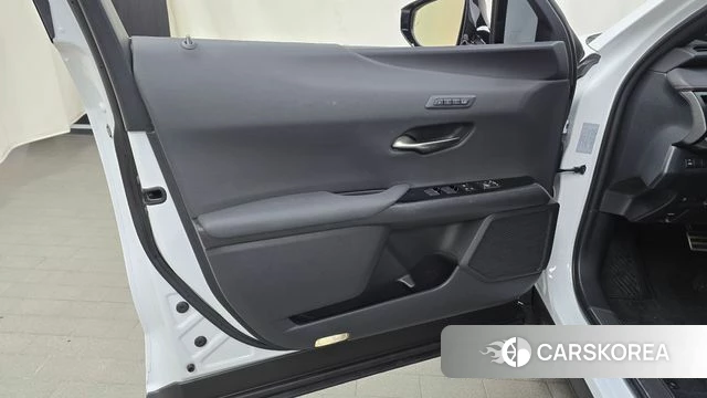Lexus UX250h id 4550513 из Кореи 16