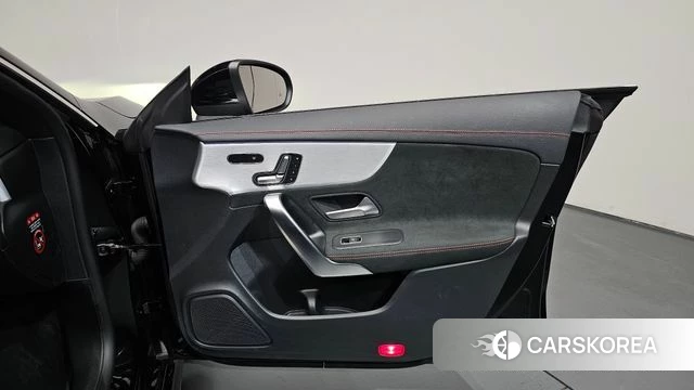 Mercedes-Benz CLA-Class C118 id 4593665 из Кореи 16