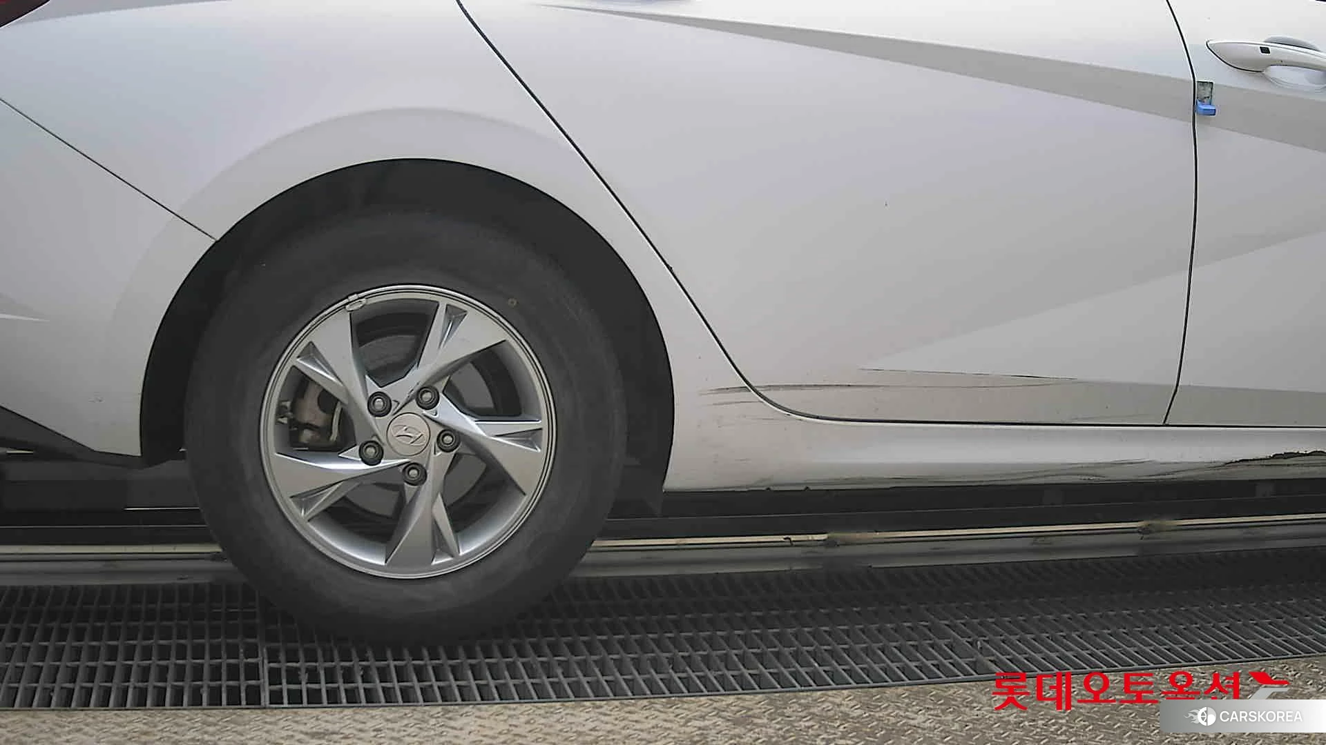 Hyundai Avante id 3875837 из Кореи 16