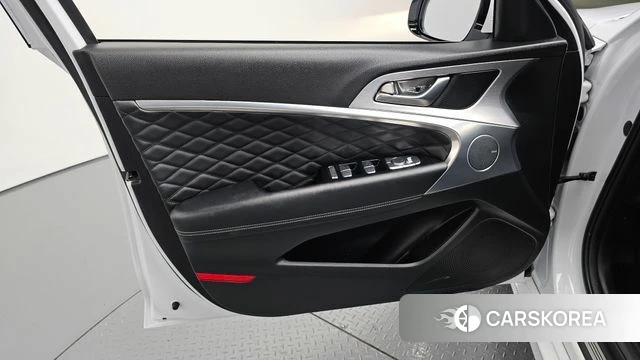 Genesis G70 id 4667868 из Кореи 16