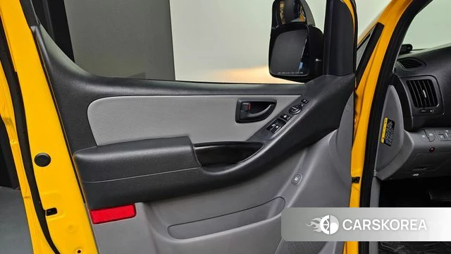 Hyundai The New Grand Starex id 4536197 из Кореи 16