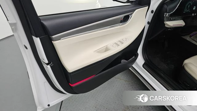 Hyundai The New Grandeur IG Hybrid id 4303517 из Кореи 16