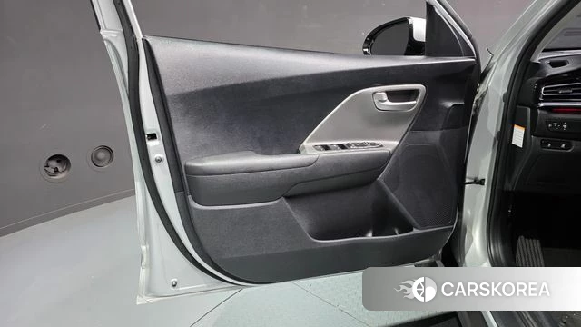 Kia Niro Plus id 4701855 из Кореи 16