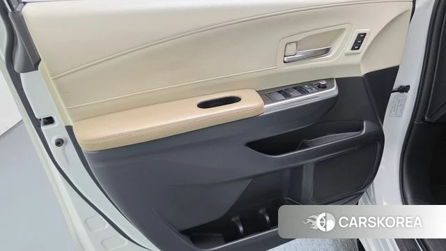 Toyota Sienna 4th Generation id 4854891 из Кореи 16