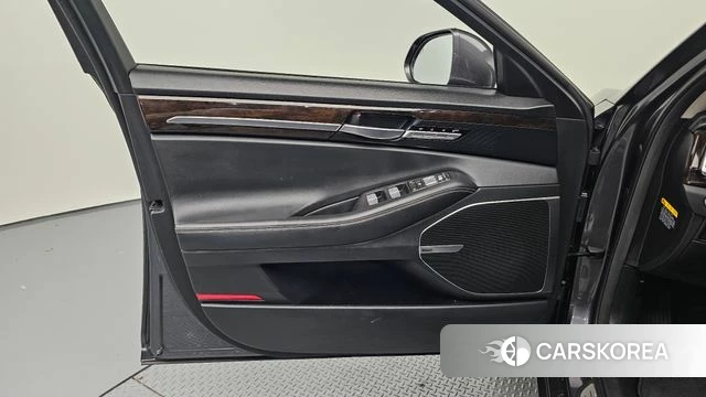 Genesis G90 id 4732387 из Кореи 16