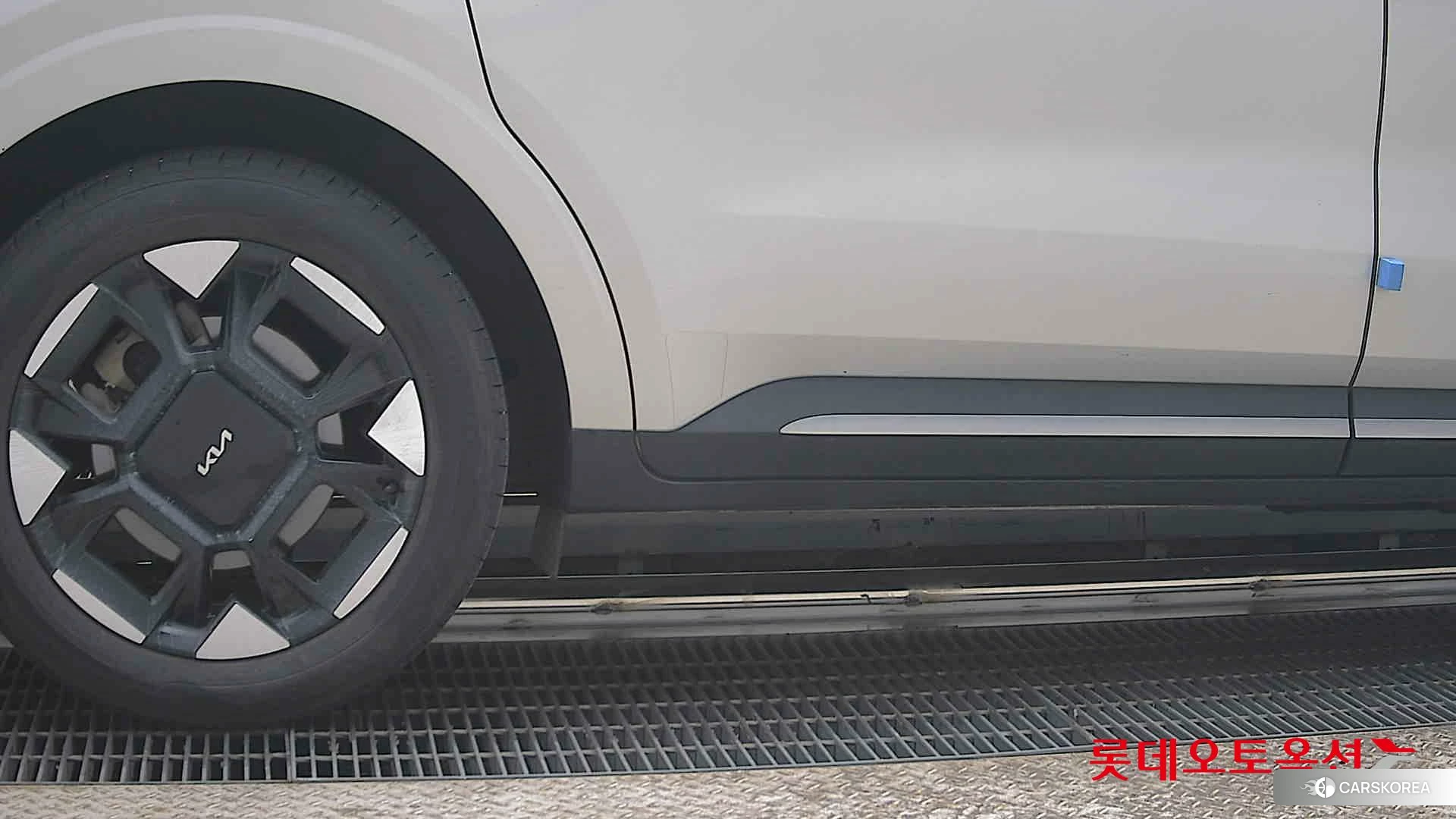 Kia Carnival Hybrid id 3882146 из Кореи 16