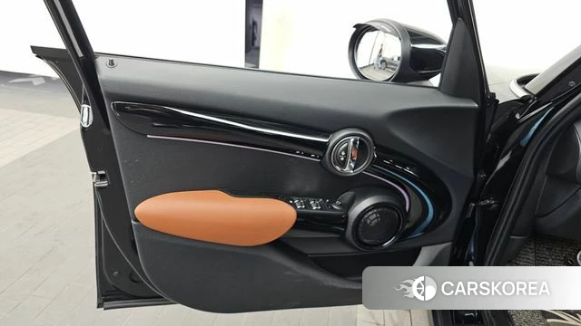 Mini Cooper S id 4579097 из Кореи 16