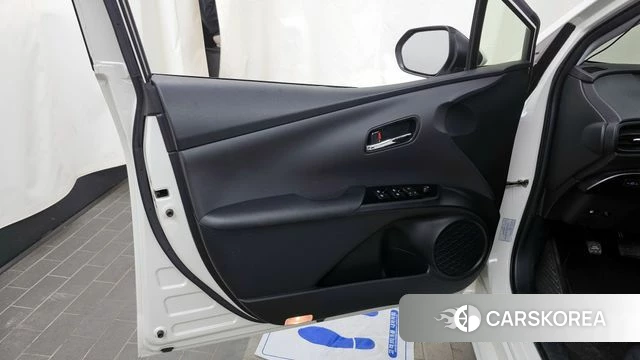 Toyota Prius 4th Generation id 4233063 из Кореи 16