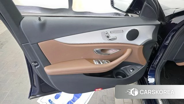 Mercedes-Benz E-Class W213 id 4624947 из Кореи 16