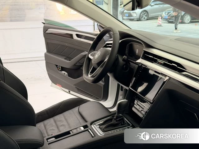 Volkswagen CC id 4298318 из Китая 16