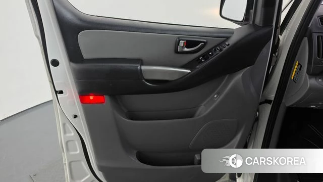 Hyundai The New Grand Starex id 4717622 из Кореи 16