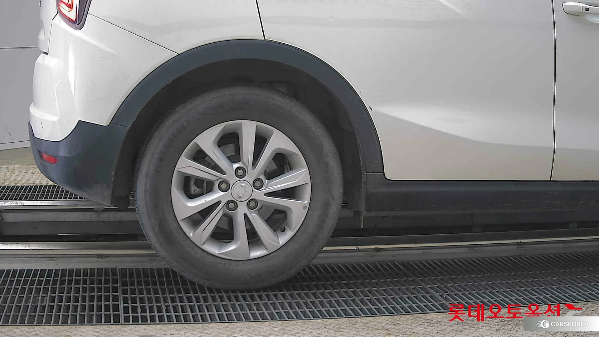 SsangYong Tivoli id 4289658 из Кореи 16