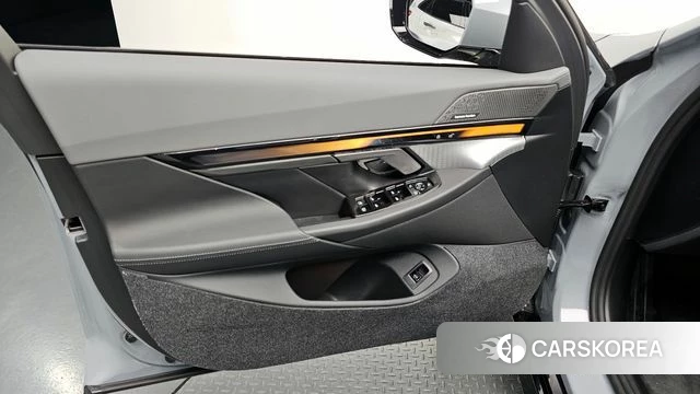 BMW 5 Series (G60) id 4222535 из Кореи 16