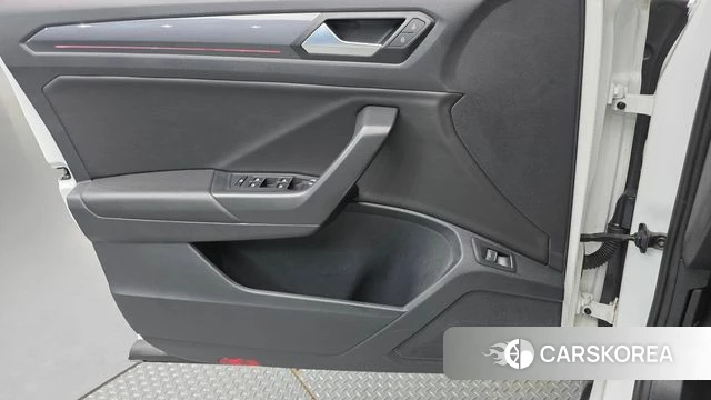 Volkswagen T-Roc id 4316620 из Кореи 16